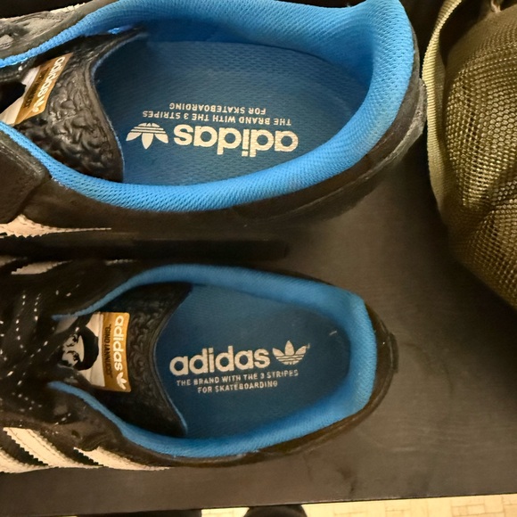 Gino Iannucci adidas Samba ADV RYR Black and 
blue Bird. 
 limited release item! - Picture 2 of 5